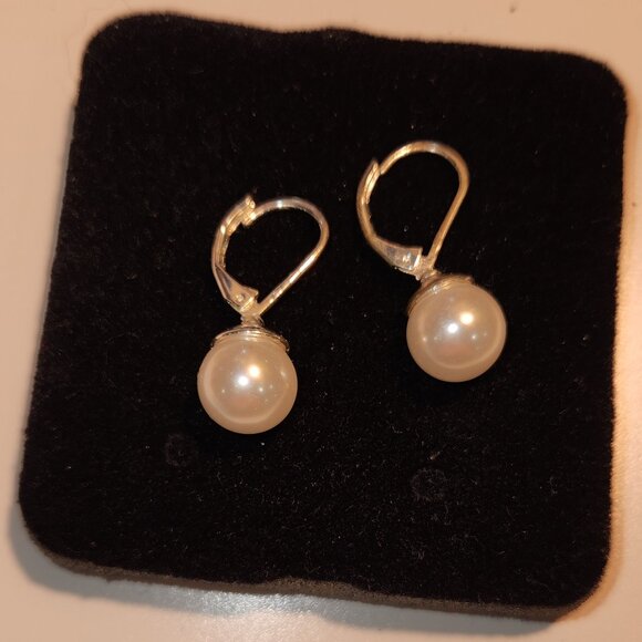Silver & Pearl Clasped Earrings - Picture 3 of 3